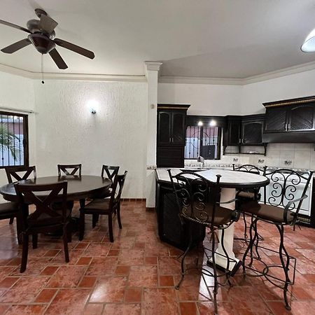 Casa Sonora Cheerful 3Br Home Close To Dtwn With Small Pool Ла Пас Екстериор снимка