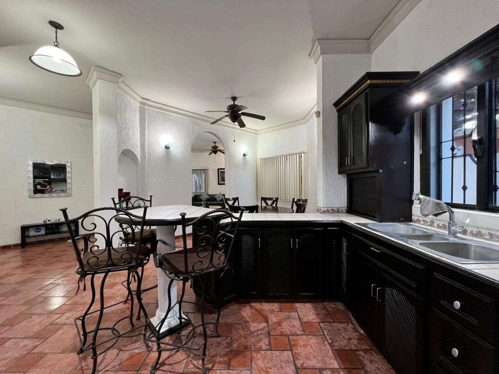 Casa Sonora Cheerful 3Br Home Close To Dtwn With Small Pool Ла Пас Екстериор снимка